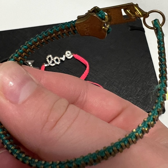 Y2K Bracelet Bundle - Picture 4 of 9